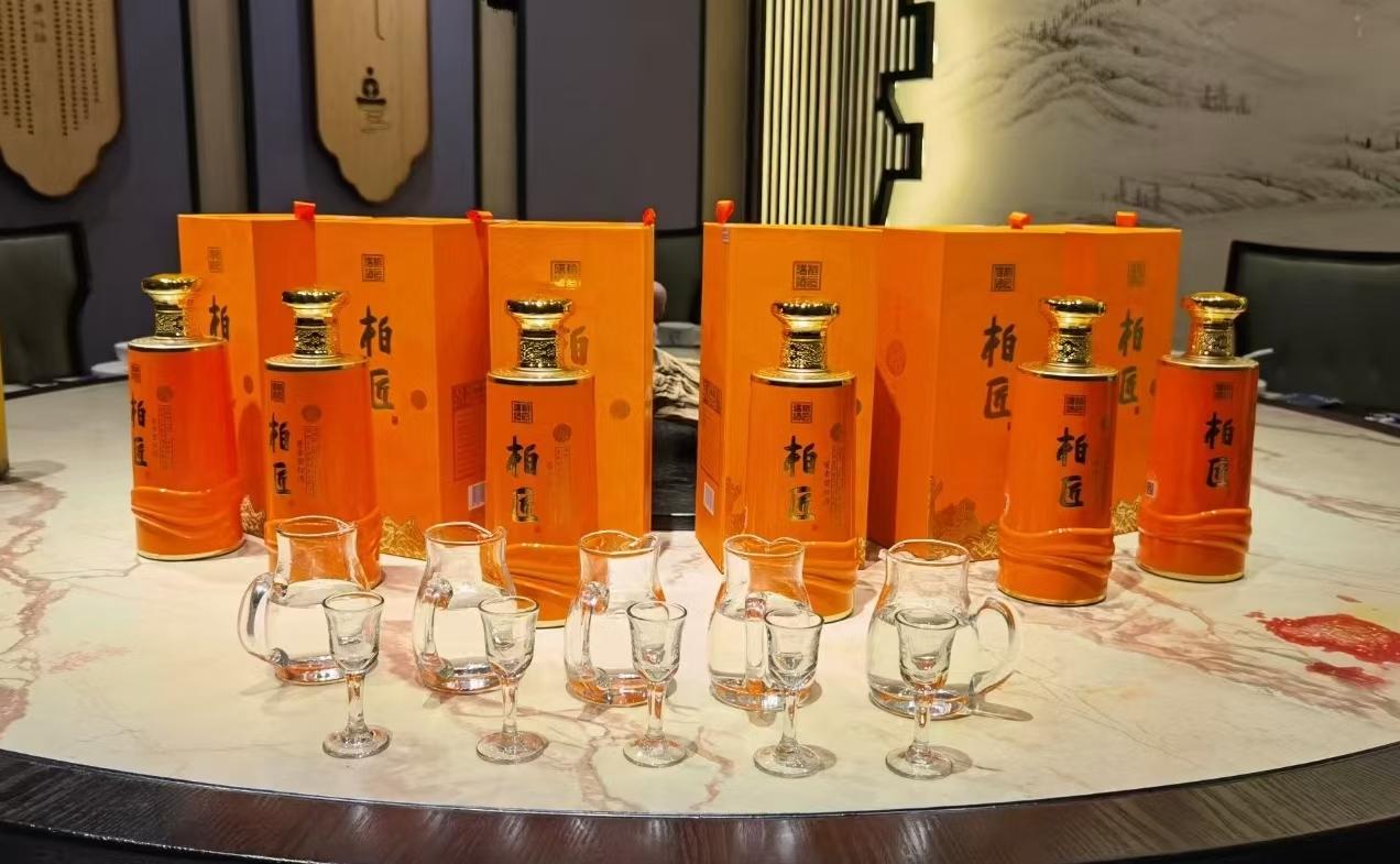 柏匠酒东方国宾酒多少钱