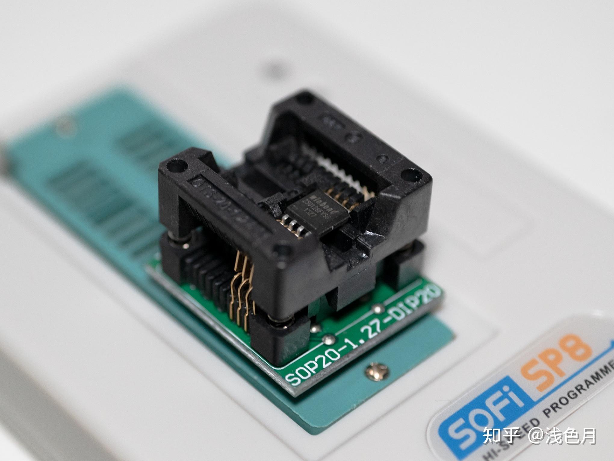 硬件上atheros ar9331芯片,32mb ram和4mb flash,刚好到刷openwrt的最