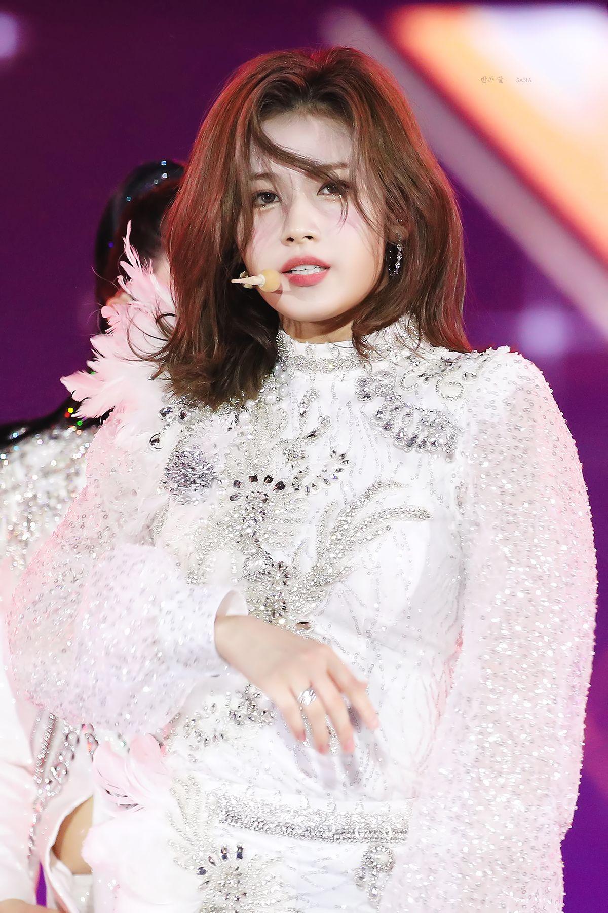 twice的凑崎纱夏sana有什么神图