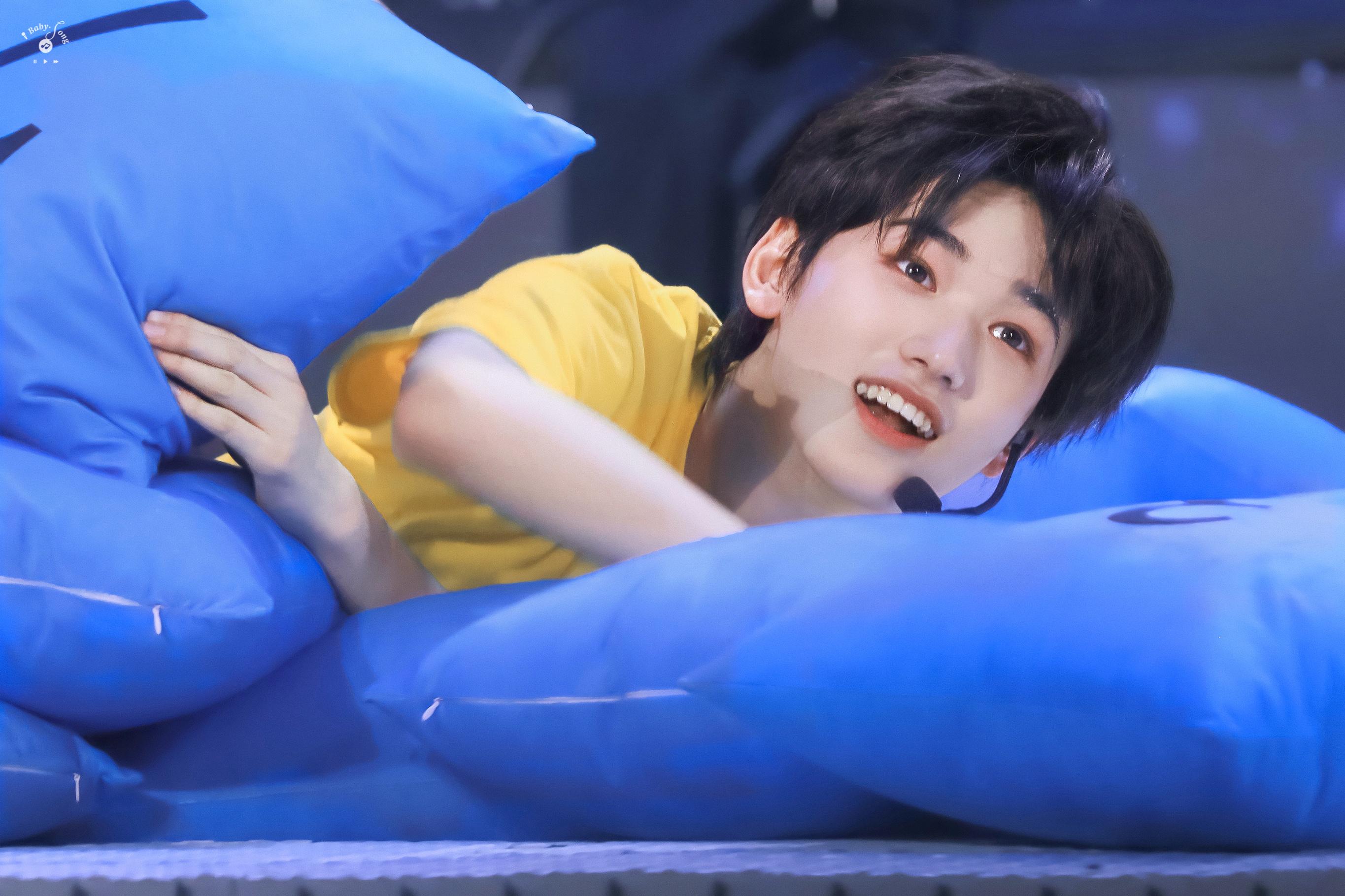 有无宋亚轩神图,求求了? - 知乎