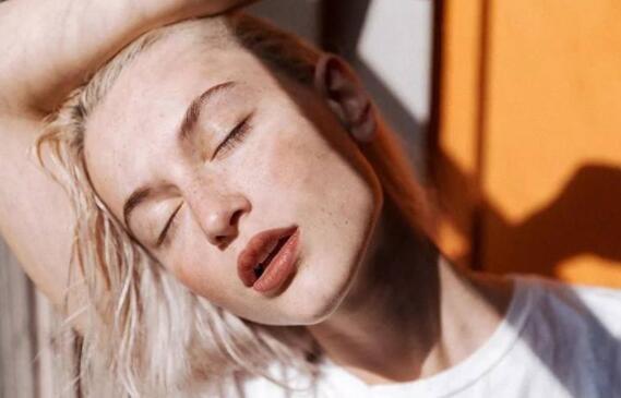 长期熬夜怎么调理脸部 v2-48b24c61c84ef2556d1a8cb3ab1031f2_1440w.jpg?source=172ae18b