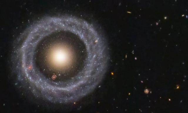 恐怖的鬼脸星系