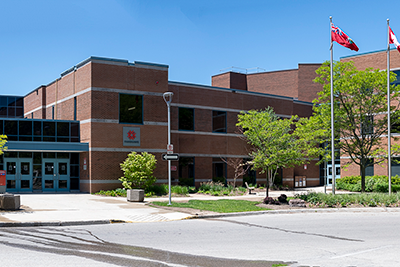 带你了解加拿大范莎学院