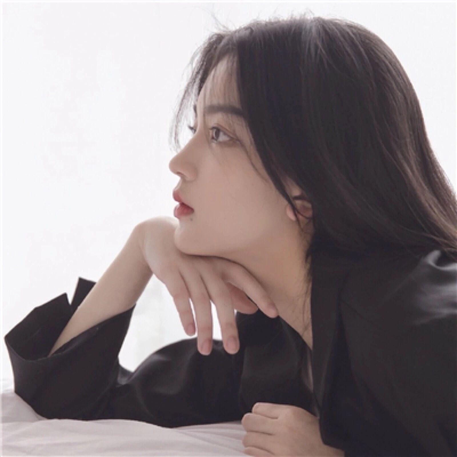 孤傲的女生侧颜头像? - 知乎