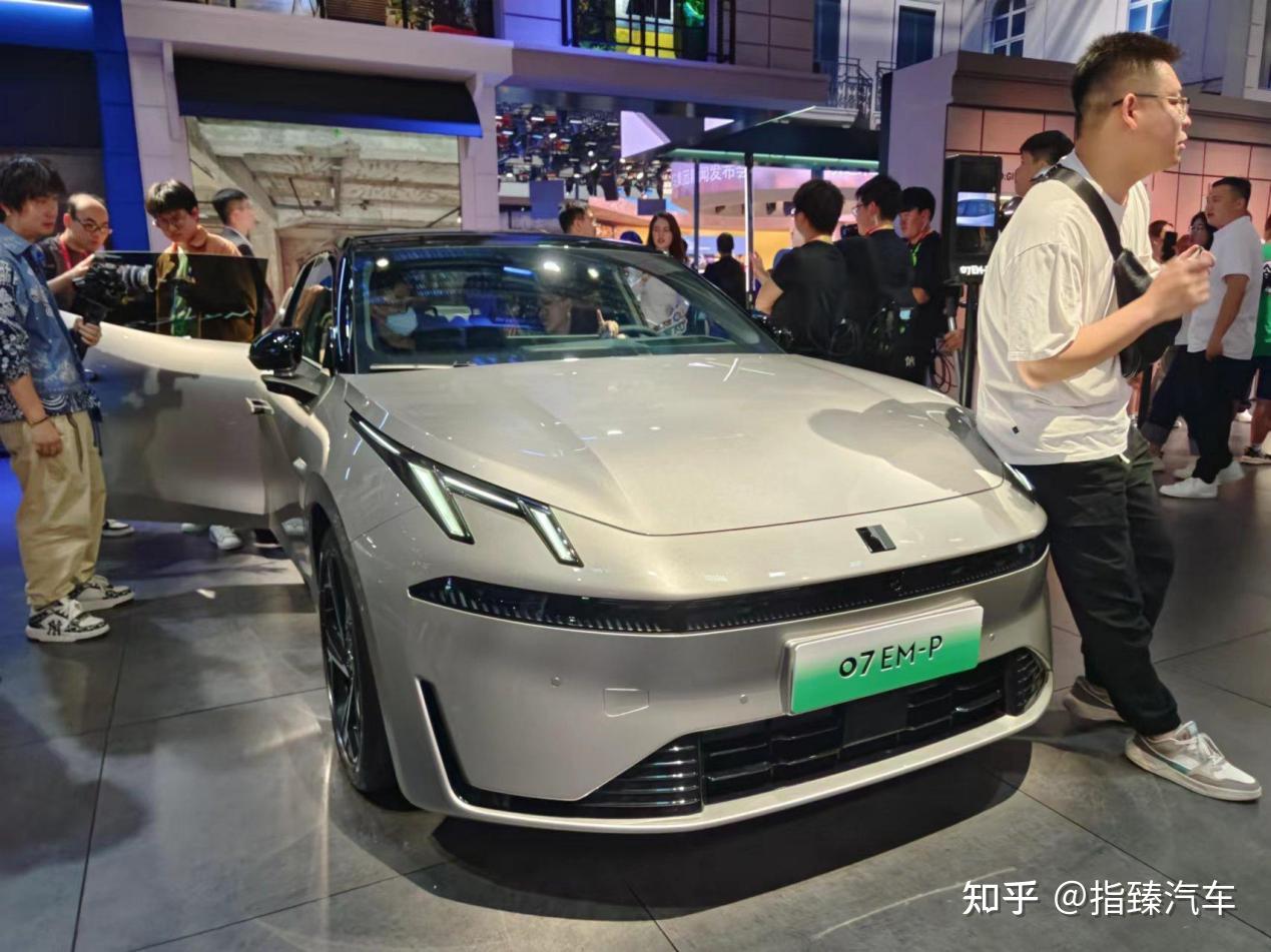 5t四缸电混引擎和dht evo双电机系统,综合功率达280kw,综合扭矩615n