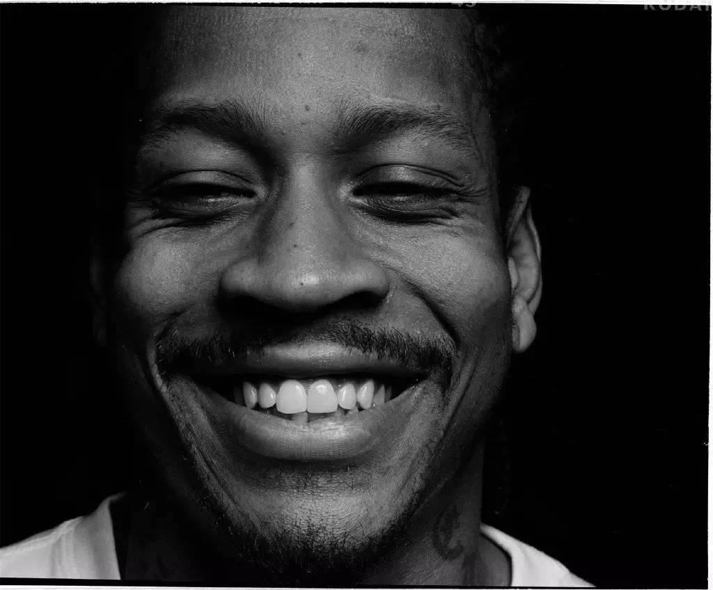 答案永恒一组艾弗森酷帅黑白写真