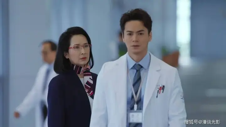 一部讲述香港中年男女的爱情人生故事 星空下的仁医 超长观后感 知乎