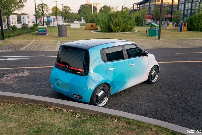 即便是从简单的贴膜开始,你都能收获一辆完全"不撞款"的欧拉白猫.