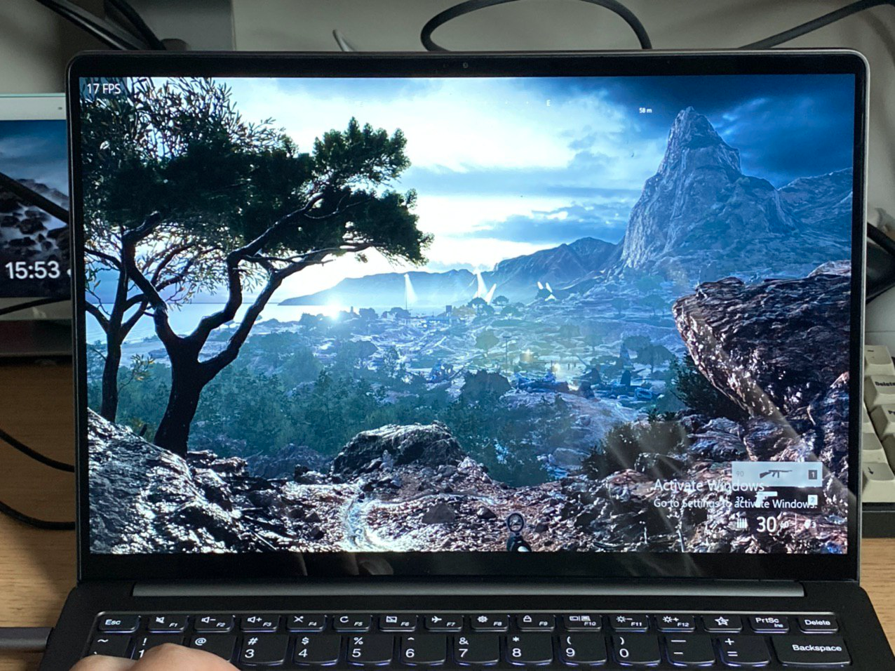 如何评价英特尔虎湖(tiger lake)十一代酷睿核心显卡运行战地5平均30