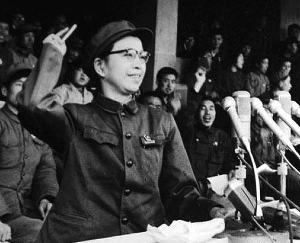 1988年,江青的前夫唐纳在巴黎去世,临终遗言:要热爱祖国! - 知乎