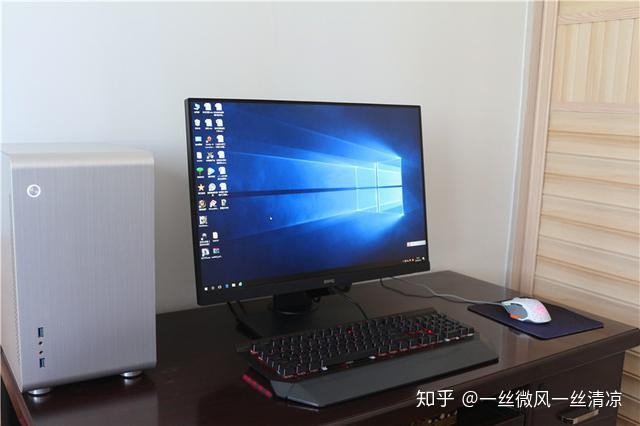 护眼的电脑显示器 v2-494112814de5e907957f572de21b8ab4_r.jpg