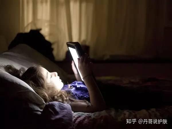 26岁干性皮肤女人如何保养护肤_如何护肤保养皮肤_护肤保养舍得投资
