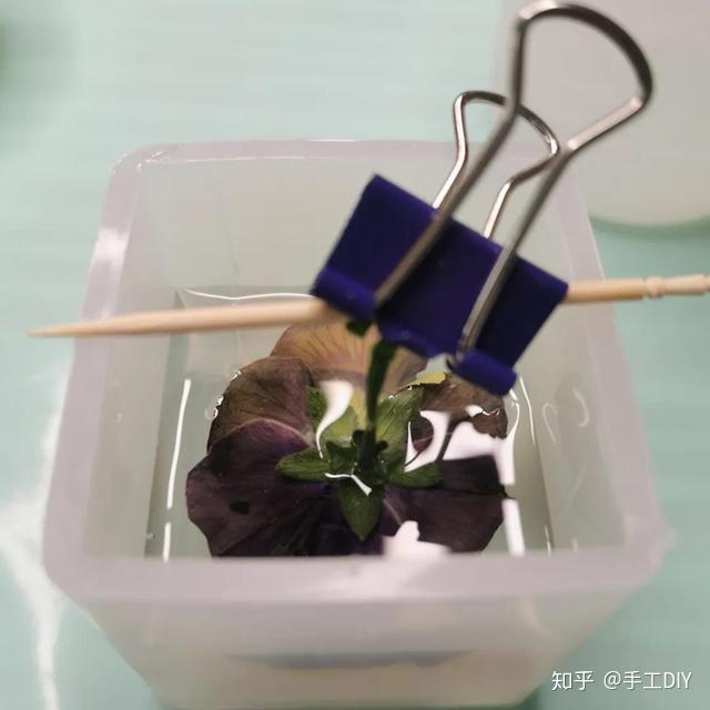 手工DIY丨值得一试的小手工（滴胶篇） - 知乎