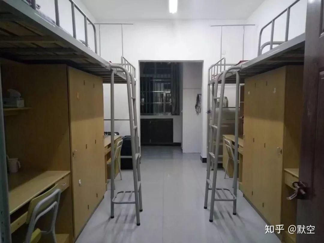 江西财经大学宿舍澡堂怎么样