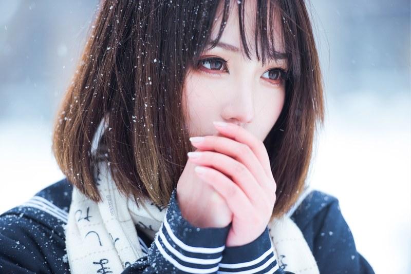 萝莉美女犬神洛洛子雪中jk清纯可人