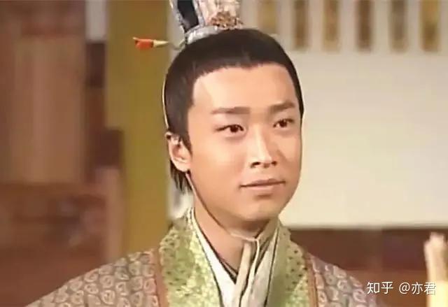 最帅康熙马浚伟48岁北大硕士毕业如今又跑去学中医了