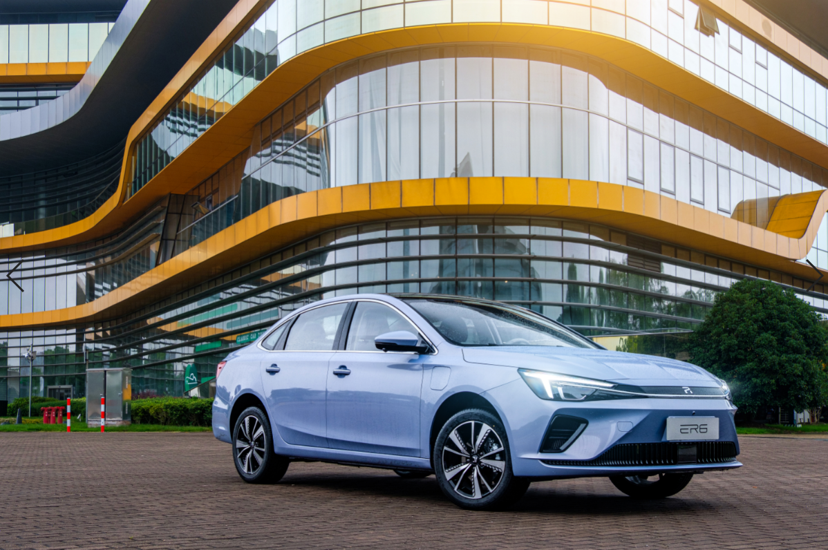 新能源汽车年末爆火上汽r汽车成最热门新能源车型