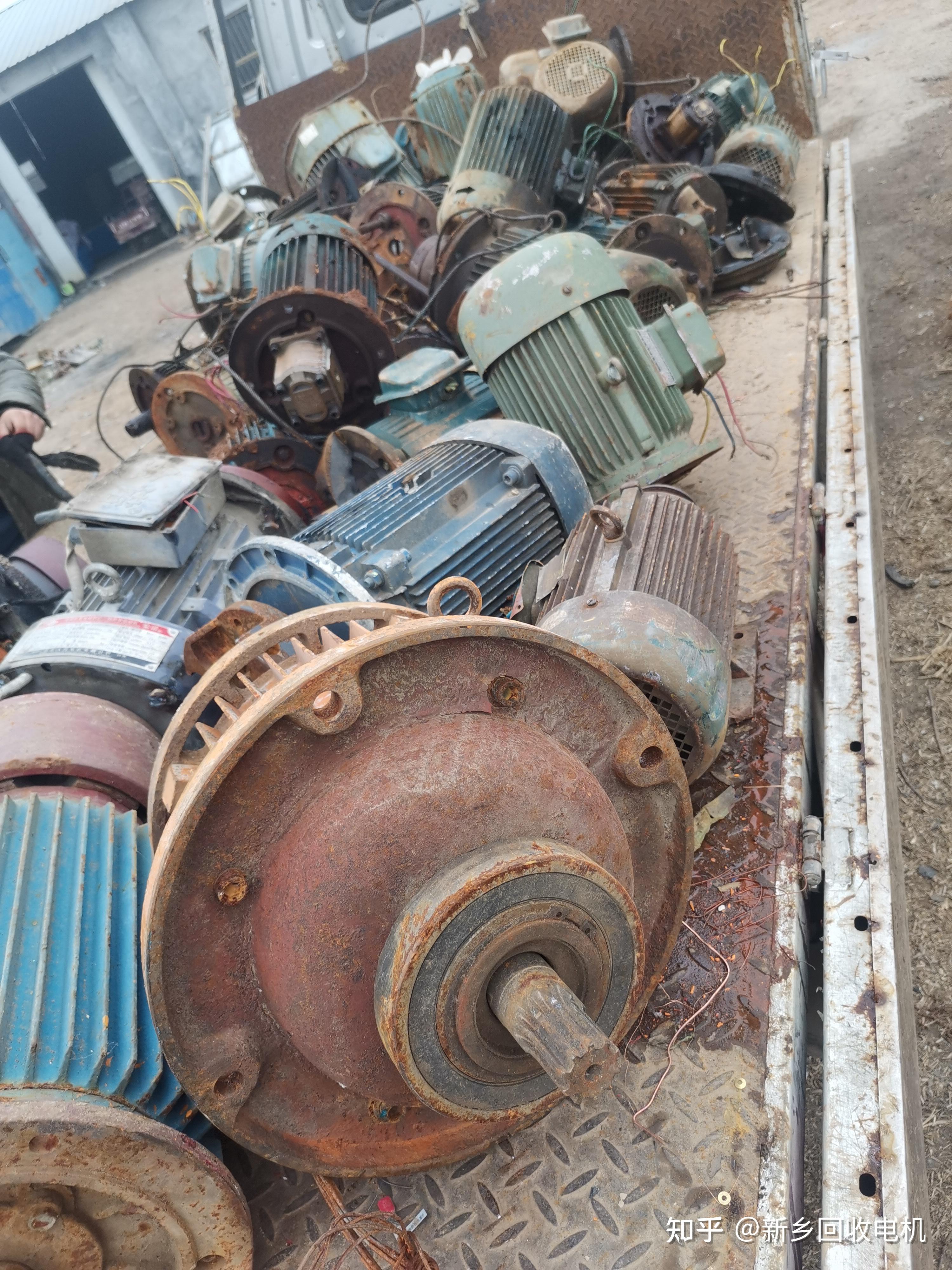 废旧电机装车废电缆废电缆新乡回收电机小武整理回收 实图,和大家分享