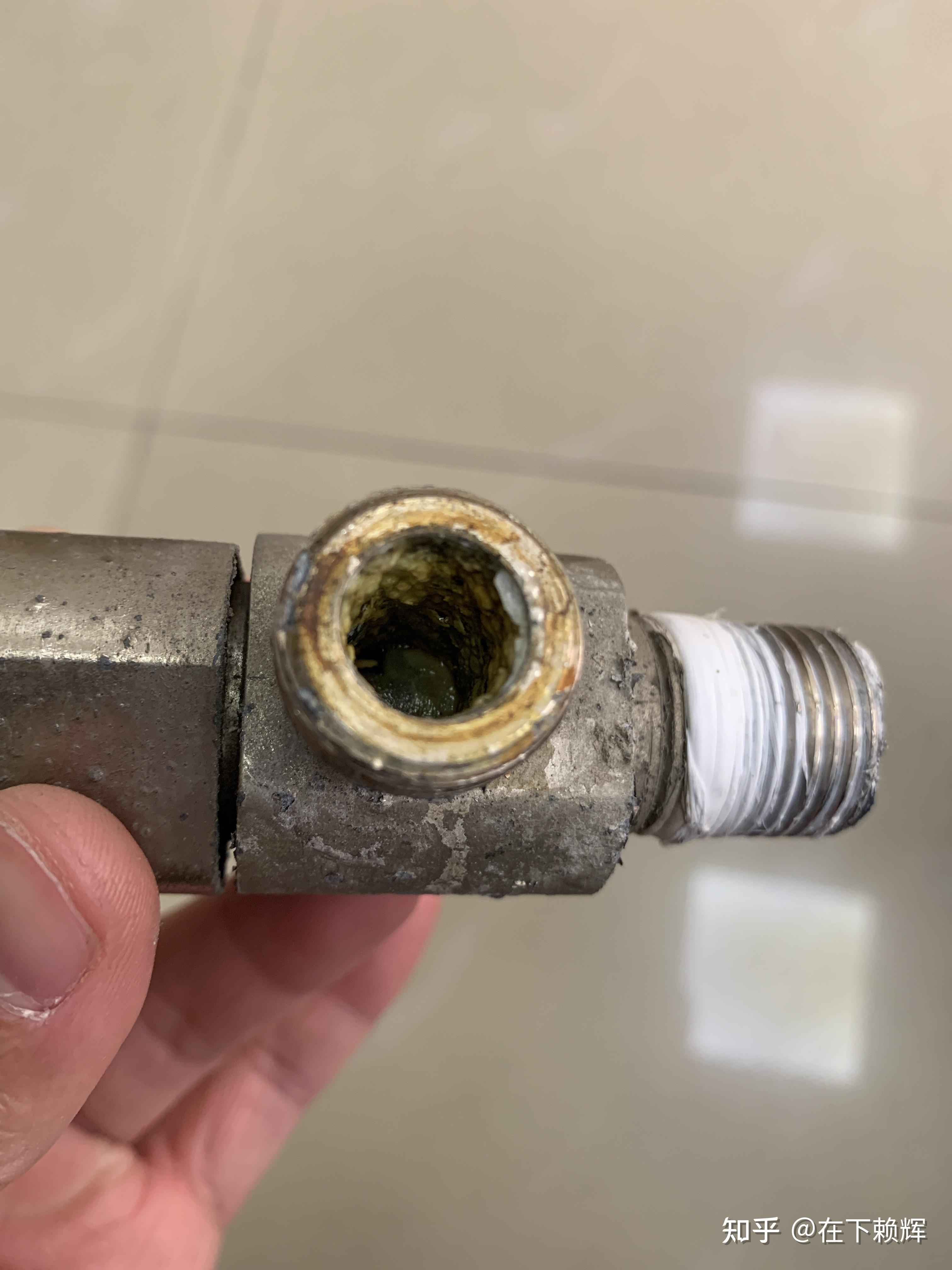 燃气热水器水龙头花洒热水出水小,常温正常怎么修? - 知乎