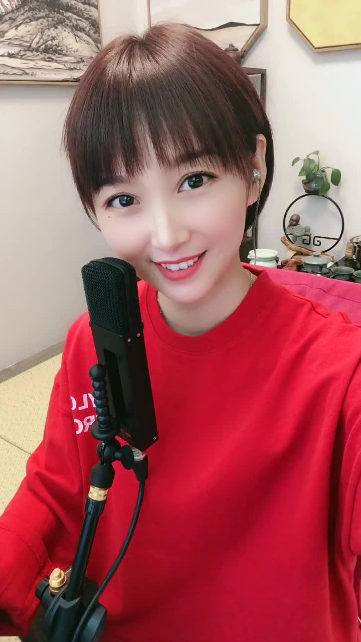 0:57梁红《闯码头》谢阳春 · 40 次播放 0:57梁红《敖包相会》谢阳春