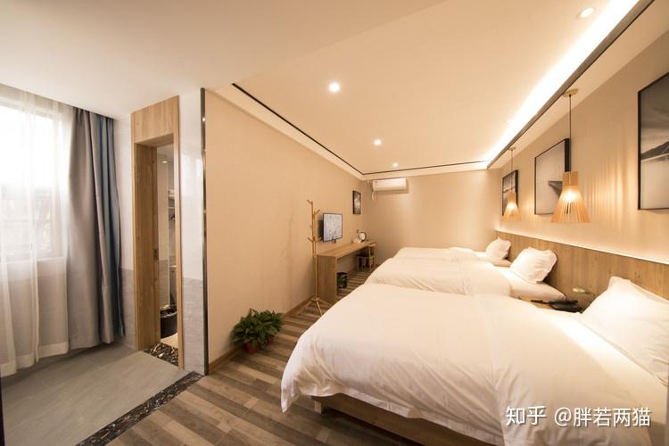 来广州玩，有哪些酒店/民宿值得推荐，广州高性价比住宿全攻略