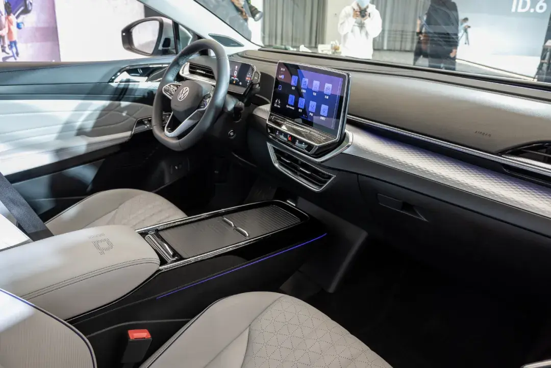 辅助系统,以及基于上汽大众云服务平台的丰富多彩的人车互联新体验