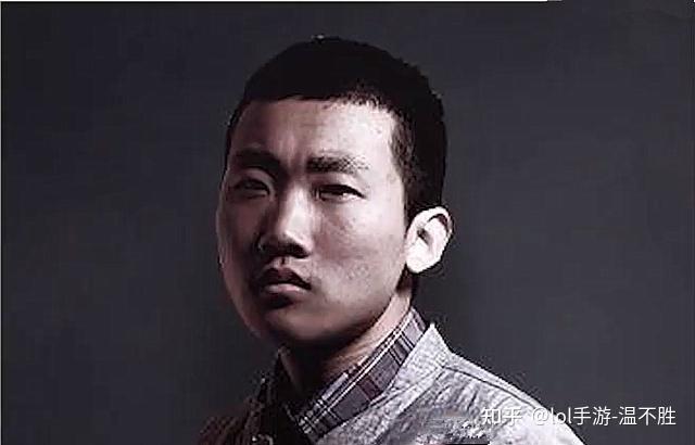 英雄联盟退役选手良小伞发声寻求试训机会你有什么想说的