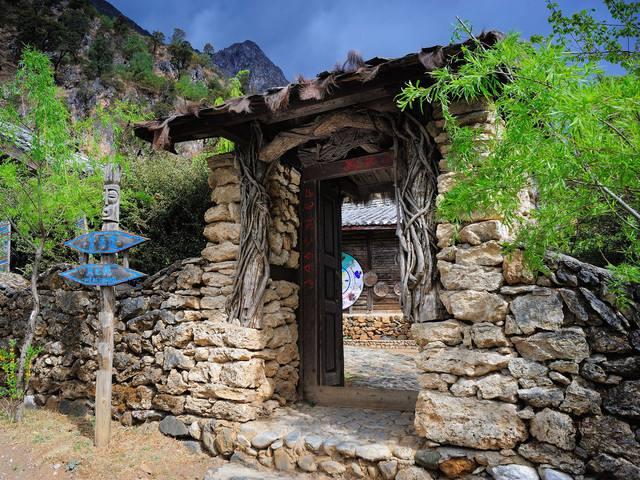 「玉龙雪山」是一个什么景点,有哪些推荐的游玩攻略和特色景观?-玉龙雪山著名景点