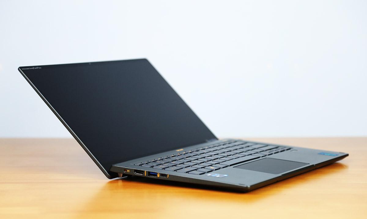 通过英特尔evo认证宏碁非凡s5特色鲜明的轻薄本