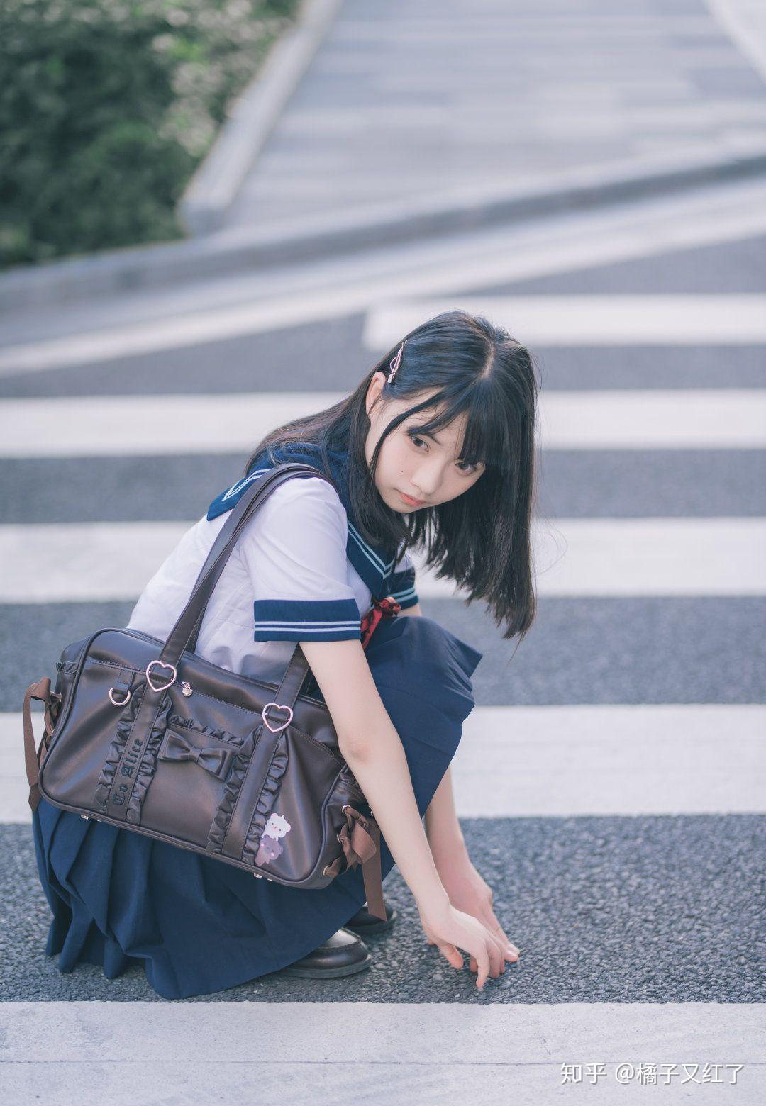 jk 制服适合什么样的发型? - 知乎