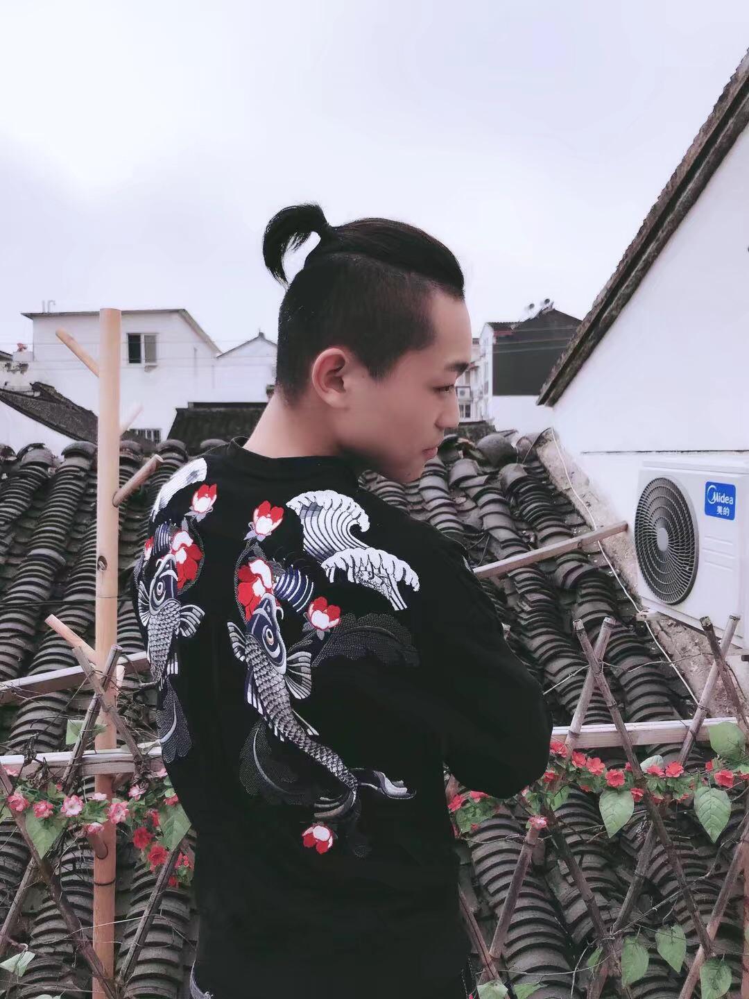 男生长发扎辫子好吗怎么扎好看呢