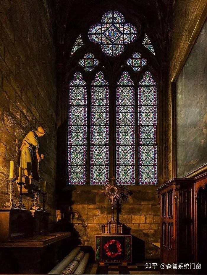 欧洲不同时期的建筑窗户风格