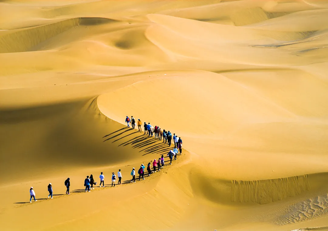 戈壁徒步为什么那么多人热衷?