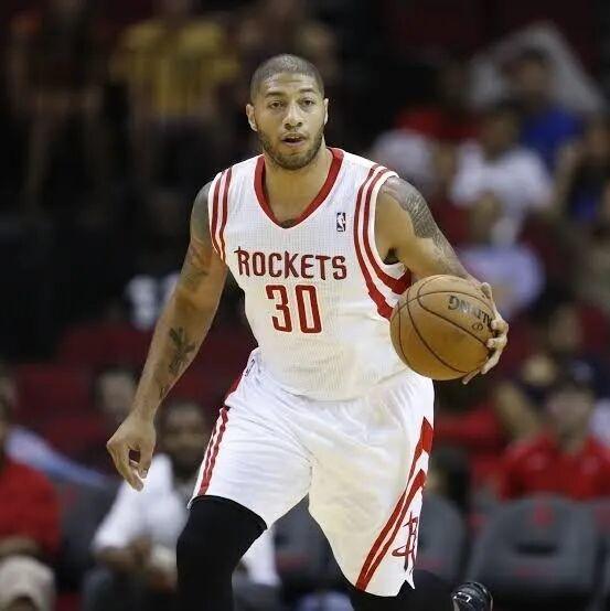 前NBA球员满脸络腮胡,却说自己是女的,要参加美国女篮选秀!啊? - 知乎