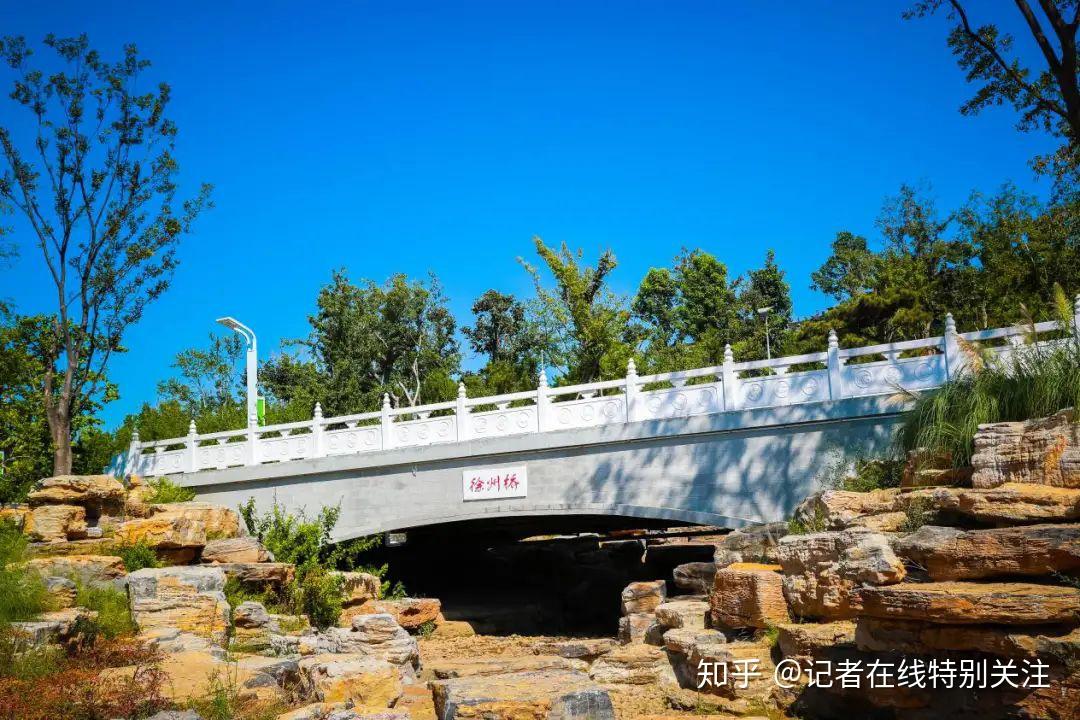 人行桥3座郑州园博园以华盛轩为中心是园林景观中十分重要的组成部分