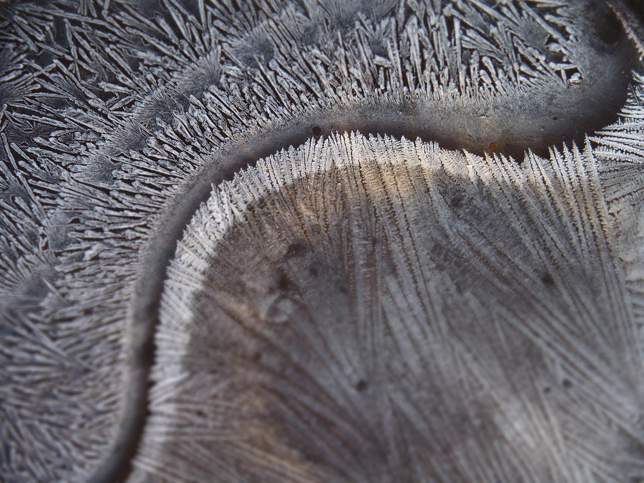 每吨金属刷多少油漆