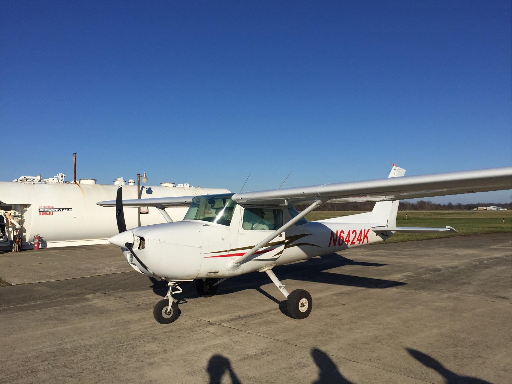 居然没有人说 塞斯纳150, 飞行学员都叫 屌丝纳 训练机中的战斗机