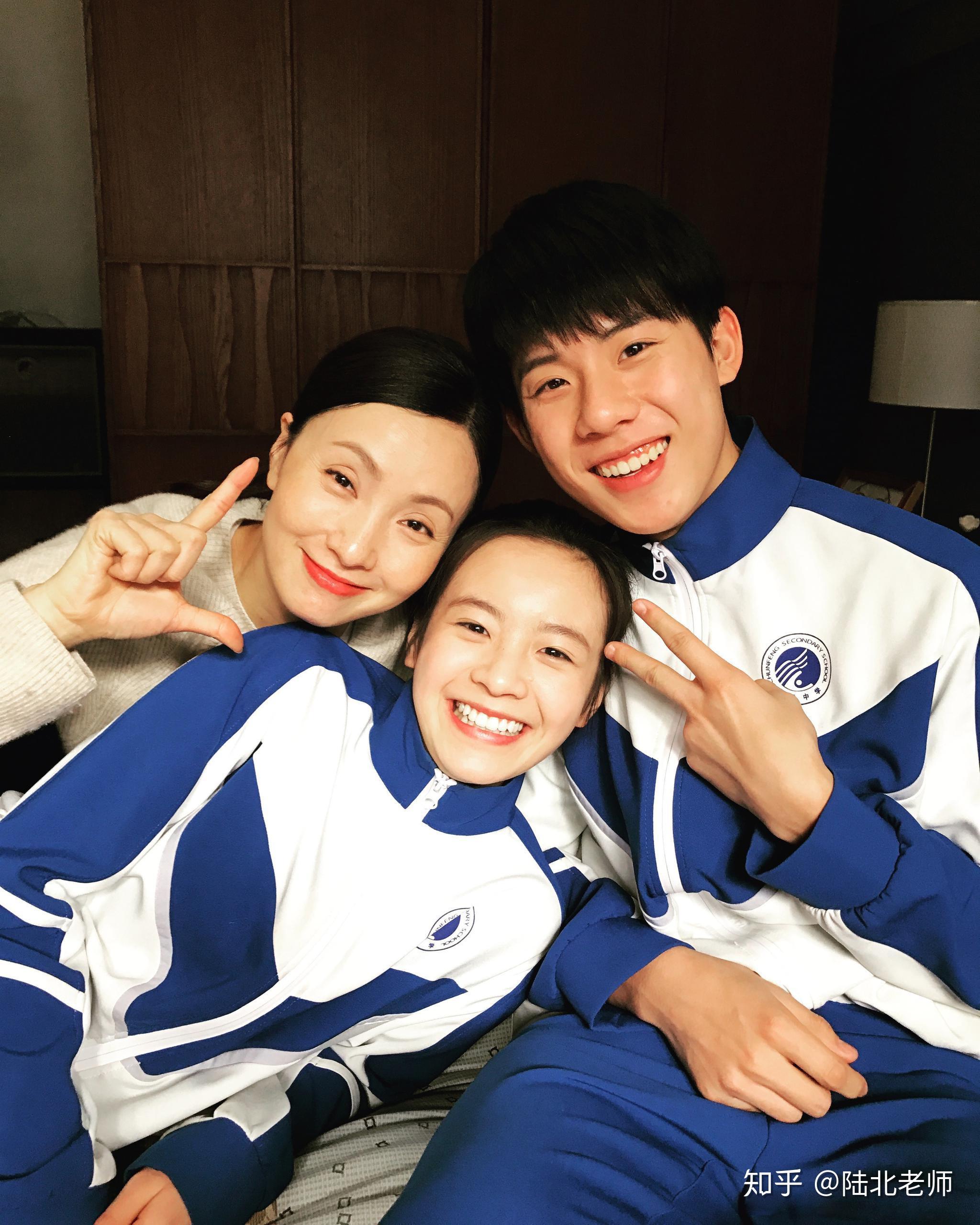 02青春期友谊是人生道路上永远不会熄灭的一盏灯