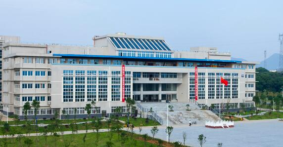 湖南民族职业技术学校图片