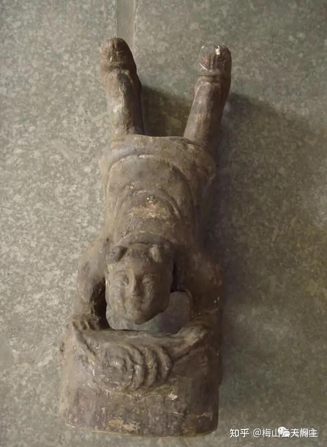 在怀化洪江傩戏"扛菩萨"中,有一出与梅山神祭无关,却与梅山蛮有着密切