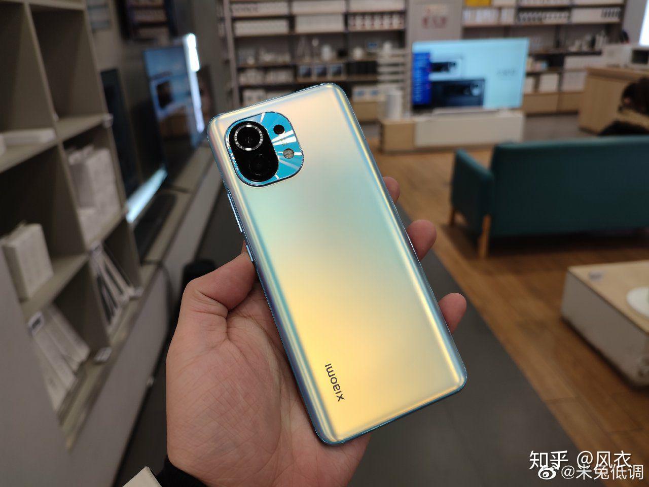 如何看待小米11与华为nova8pro一个价格