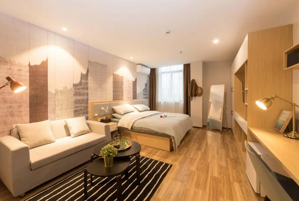 白领公寓"逗号公寓"酒店式公寓"阅庭"校园宿舍"歆微校"安歆集团创始人