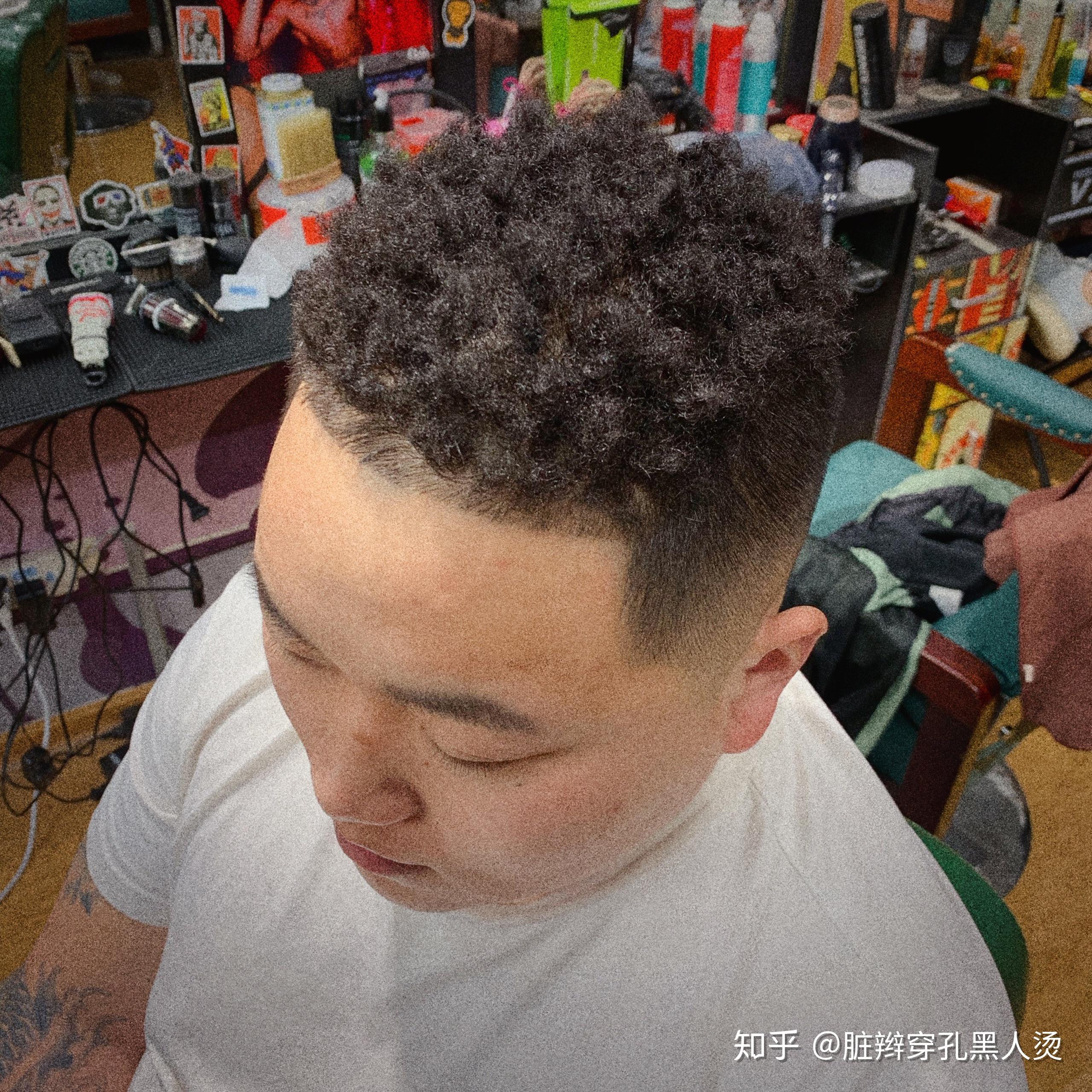 男生硬发质怎么烫发