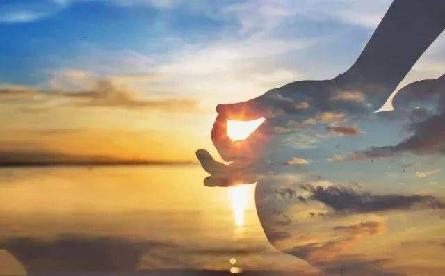 怎么让自己的心平静下来不焦虑 v2-4c210147b11d1920758bfb741d96819f_1440w.jpg?source=172ae18b