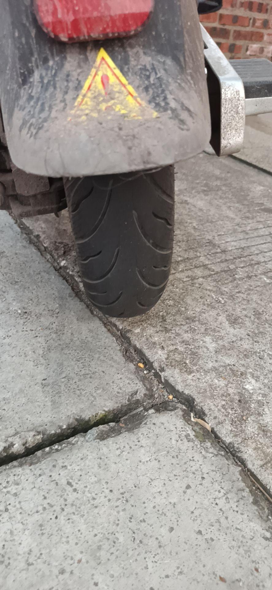 骑电瓶车可以压弯嘛? - 知乎