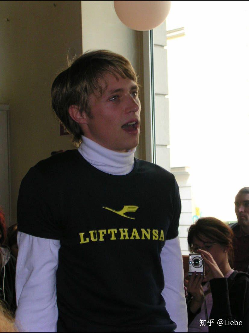 有谁可以详细介绍卢美人lukasperman么