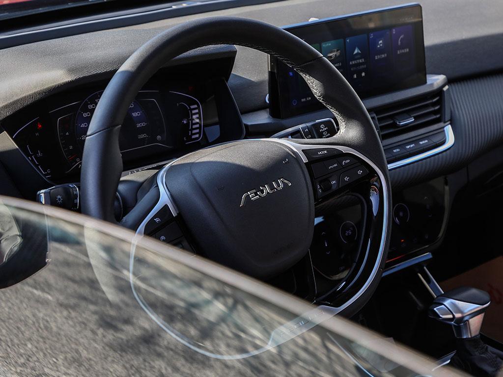 试驾奕炫GS:10万元还有大空间,百公里7个油的紧凑型SUV了解一下-奕炫油耗实测