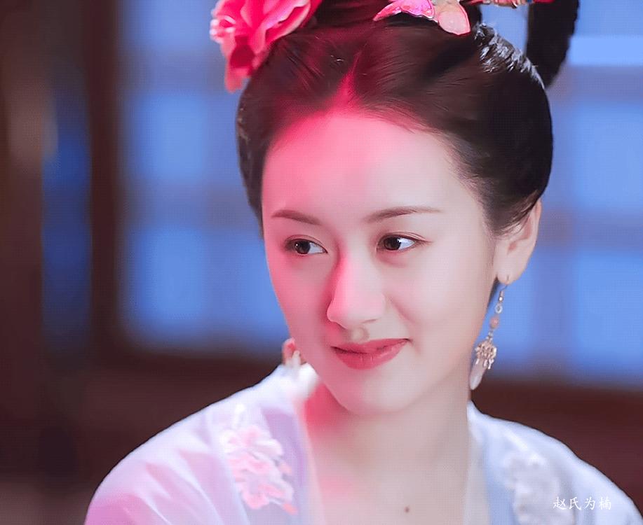 如何评价袁冰妍在琉璃饰演的女帝