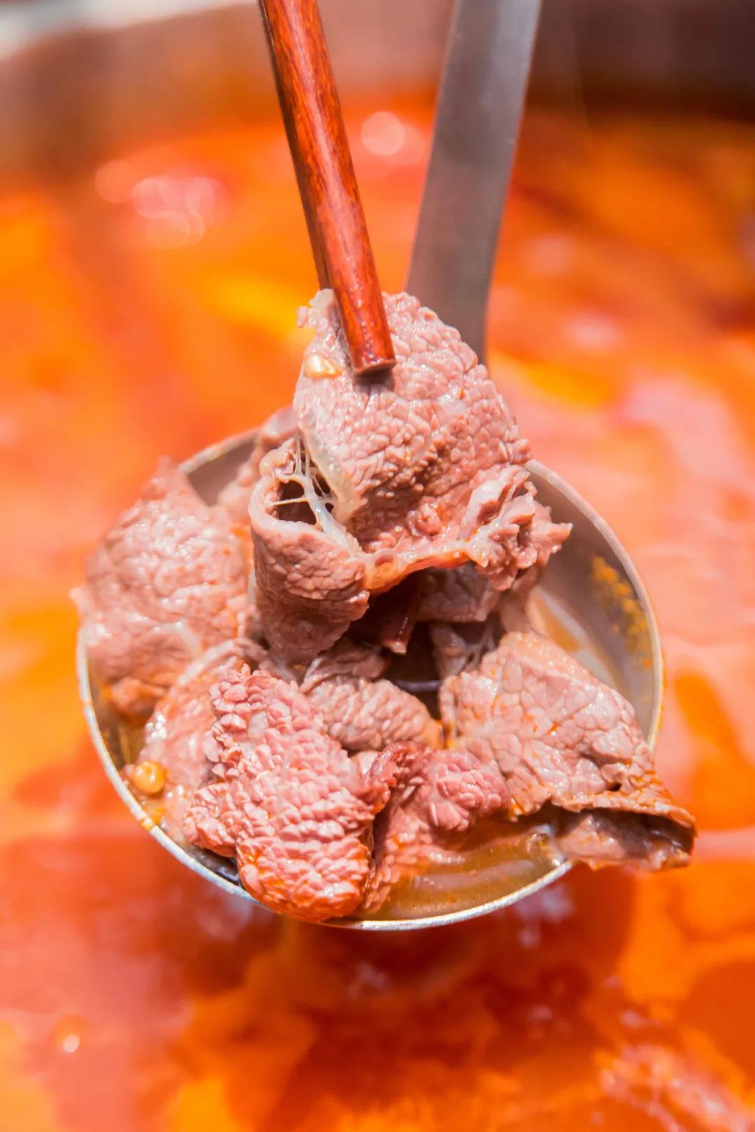别找了征服重庆本地人的鲜牛肉火锅在这里