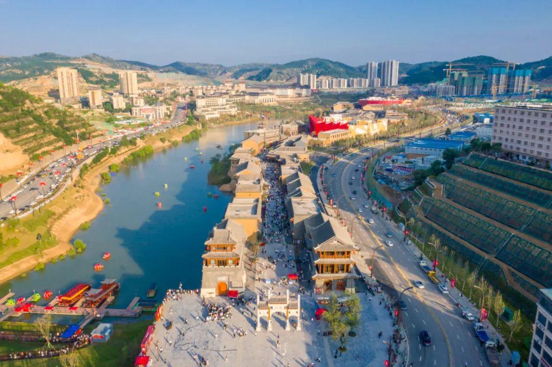 万达「延安红街」:红色文化如何打动年轻群体,赋能红色目的地? - 知乎